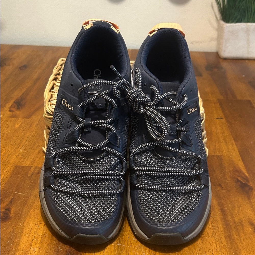 Chaco Women's Canyonland Hiking Navy Blue/Gray Luvseat Footbed Water Sneakers